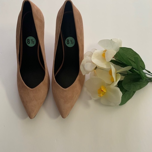 New Rebecca Minkoff Zuria Heel in Blush Suede 8.5 - Picture 2 of 10